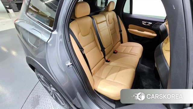 Volvo V60 Cross-Country 2nd Generation 2020 Серый из Кореи, фото 2