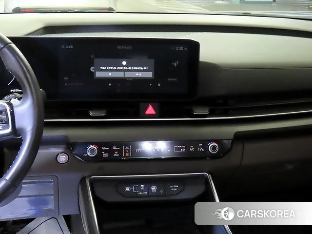 Kia The New Carnival 4th Generation 2024 Белый из Кореи, фото 2