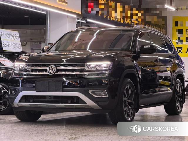 Volkswagen Tourang 2021 Черный из Китая, фото 2