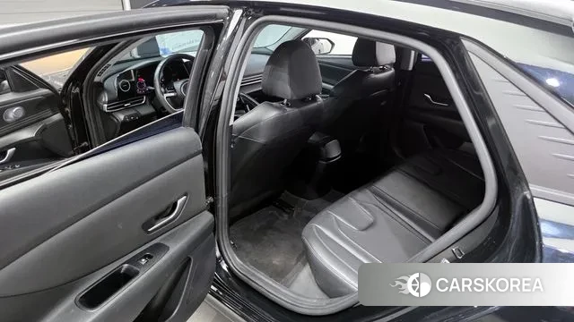 Hyundai Avante (CN7) 2021 Черный из Кореи, фото 2