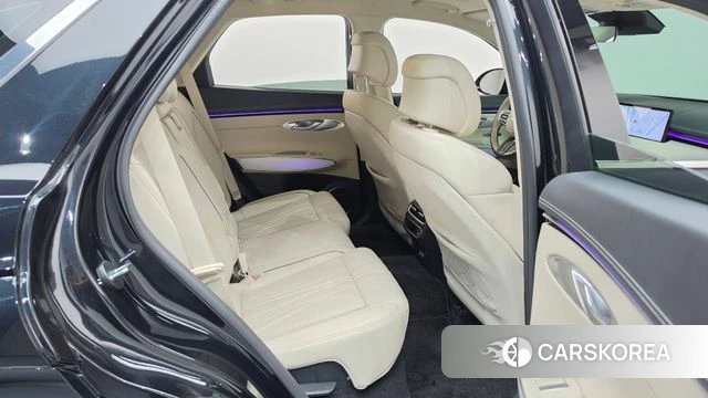 Genesis GV70 2024 Черный из Кореи, фото 2