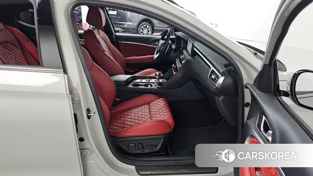 Genesis The New G70 2025 Жемчужный цвет из Кореи, фото 2