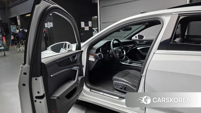 Audi A6 (C8) 2023 Белый из Кореи, фото 2