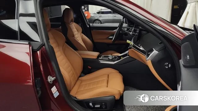 BMW i4 2023 Красный из Кореи, фото 2