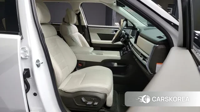 Hyundai Santa Fe (MX5) 2023 Белый из Кореи, фото 2