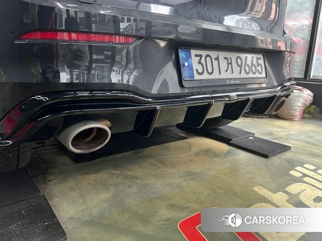 Volkswagen Golf 8th Generation 2022 Черный из Кореи, фото 2