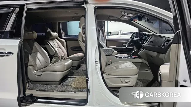 Kia The New Carnival 2019 Белый из Кореи, фото 2