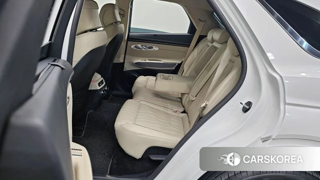 Genesis GV70 2023 Белый из Кореи, фото 2