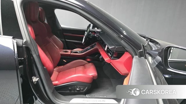 Porsche Taycan 2021 Черный из Кореи, фото 2