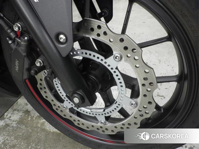 Проданный Honda CBR400R 2019 из Японии, фото 2