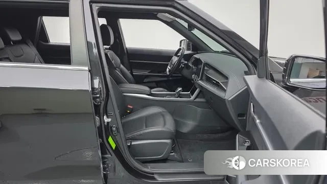 Ssangyong Torres 2022 Черный из Кореи, фото 2