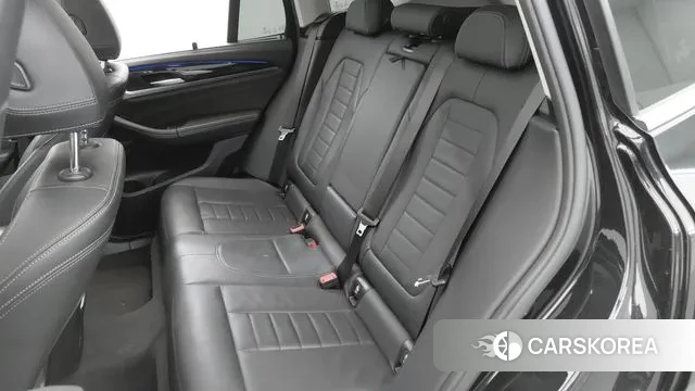 BMW X3 (G01) 2021 Черный из Кореи, фото 2