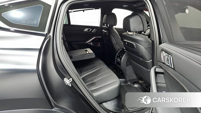BMW X6 (G06) 2025 Черный из Кореи, фото 2