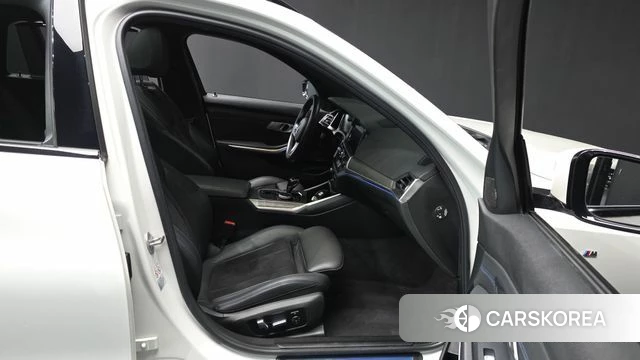 BMW 3 Series (G20) 2021 Белый из Кореи, фото 2