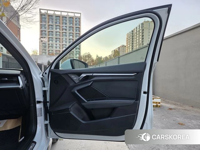 Audi A3 2022 Белый из Китая, фото 2