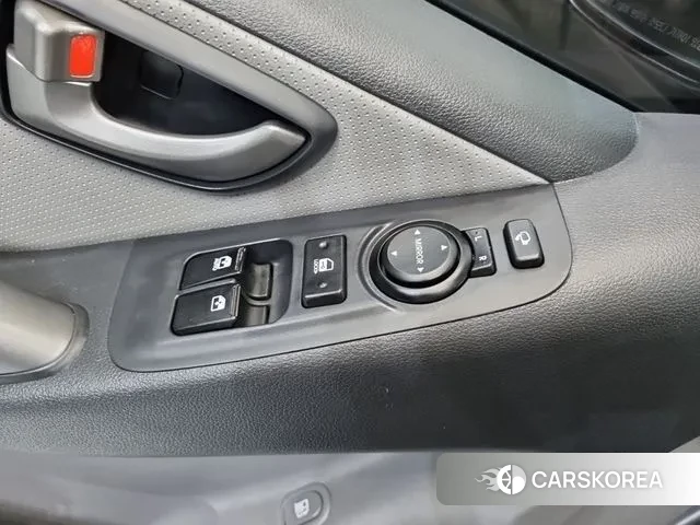 Hyundai The New Grand Starex 2020 Серебристо-серый из Кореи, фото 2