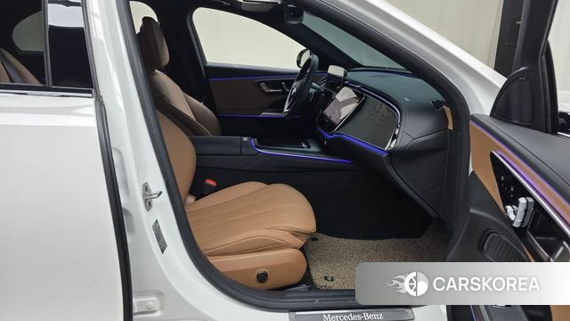 Mercedes-Benz E-Class W214 2025 Белый из Кореи, фото 2