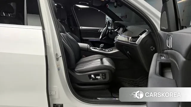 BMW X5 (G05) 2021 Белый из Кореи, фото 2