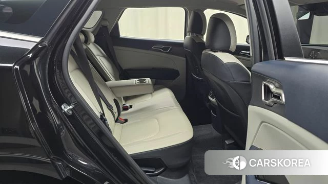 Kia Sportage 5th Generation Hybrid 2022 Черный из Кореи, фото 2
