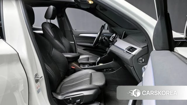 BMW X1 (F48) 2022 Белый из Кореи, фото 2