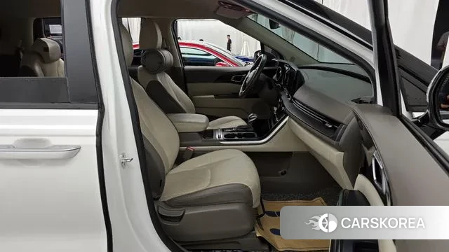 Kia Carnival 4th generation 2020 Белый из Кореи, фото 2