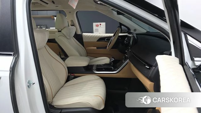 Kia Carnival 4th generation 2023 Белый из Кореи, фото 2