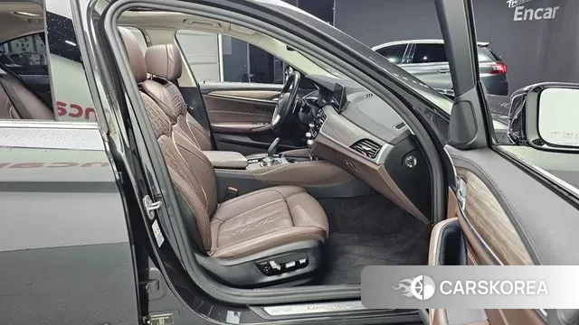 BMW 5 Series (G30) 2019 Серый из Кореи, фото 2