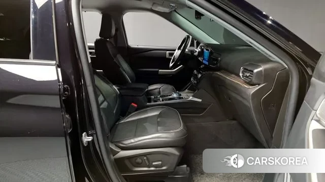 Ford Explorer 6th Generation 2021 Черный из Кореи, фото 2