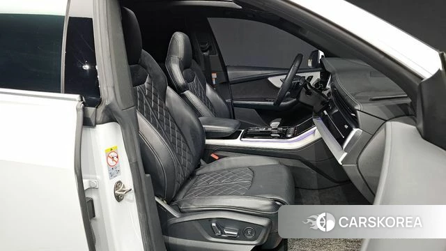 Audi Q8 (4M) 2021 Белый из Кореи, фото 2