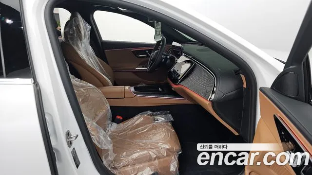 Mercedes-Benz E-Class W214 2024 Белый из Кореи, фото 2