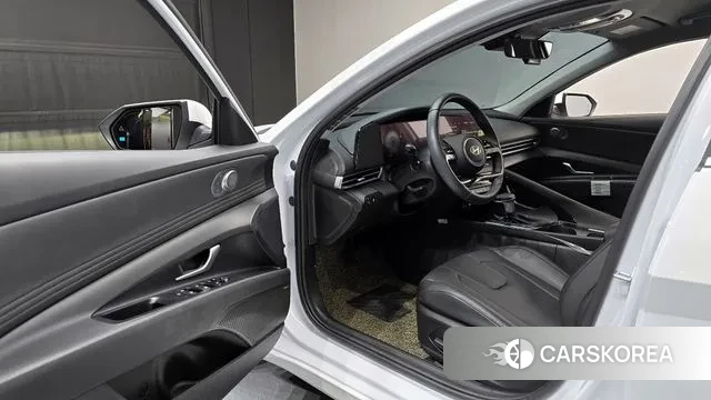 Hyundai The New Avante (CN7) 2025 Белый из Кореи, фото 2