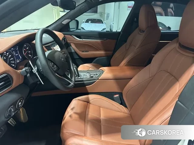 Maserati Levante 2023 Серый из Кореи, фото 2