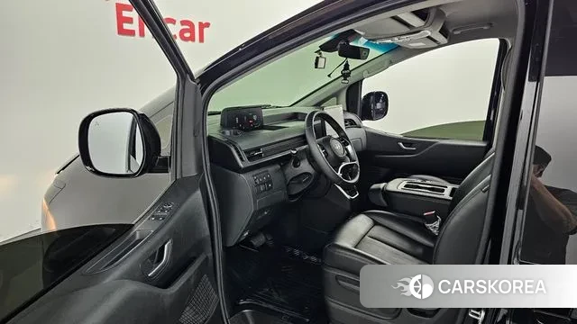 Hyundai Staria 2023 Черный из Кореи, фото 2