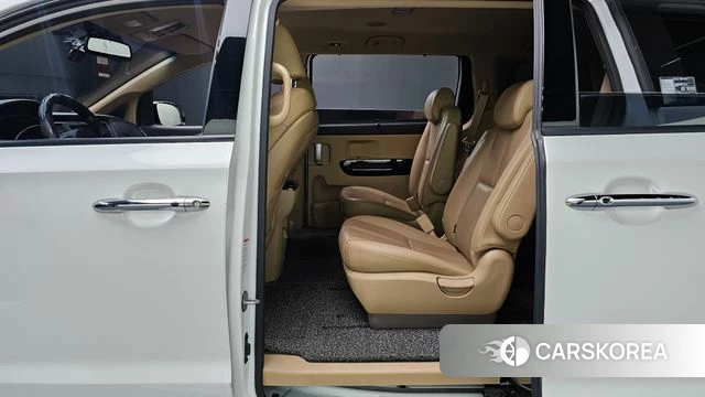 Kia The New Carnival 2018 Белый из Кореи, фото 2