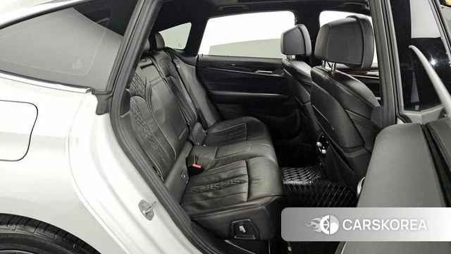 BMW 6 Series GT (G32) 2019 Белый из Кореи, фото 2