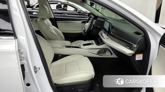 Hyundai The New Grandeur IG Hybrid 2022 Белый из Кореи, фото 2