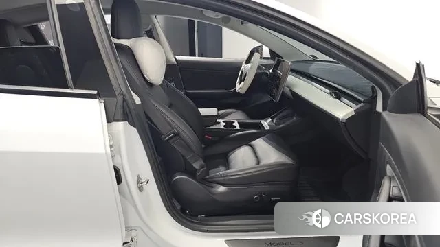 Tesla Model 3 2021 Белый из Кореи, фото 2