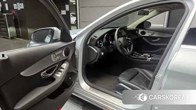 Mercedes-Benz C-Class W205 2020 Серебристо-серый из Кореи, фото 2