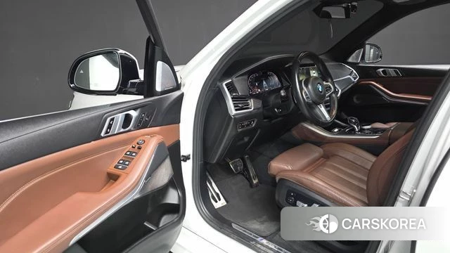 BMW X5 (G05) 2021 Белый из Кореи, фото 2