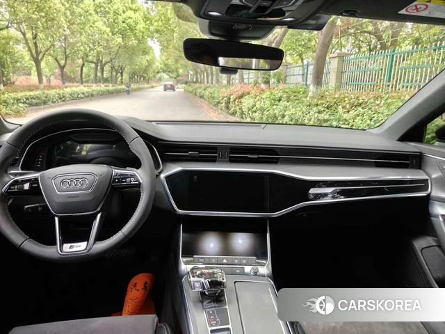 Audi A6L 2021 Черный из Китая, фото 2