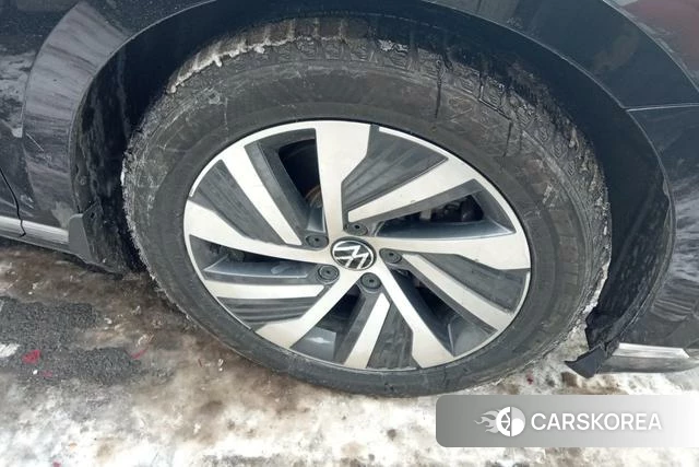 Volkswagen Magotan PHEV 2021 Черный из Китая, фото 2