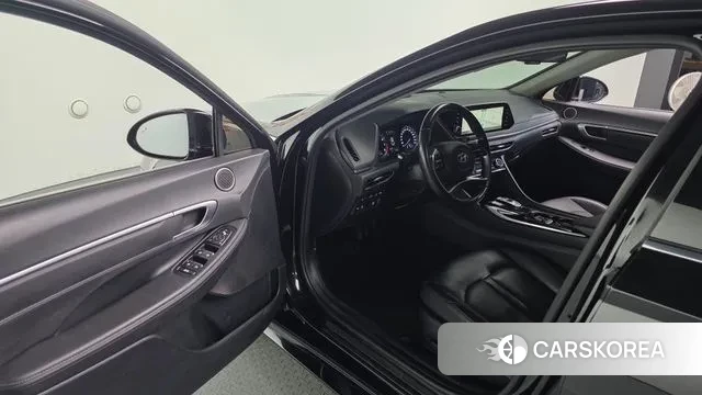 Hyundai Sonata (DN8) 2021 Черный из Кореи, фото 2