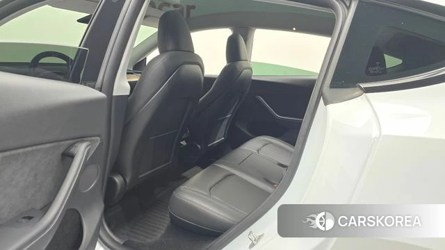 Tesla Model Y 2024 Белый из Кореи, фото 2