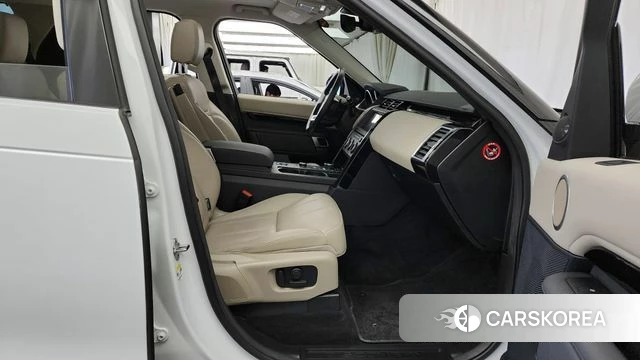 Land Rover Discovery 5 2020 Белый из Кореи, фото 2