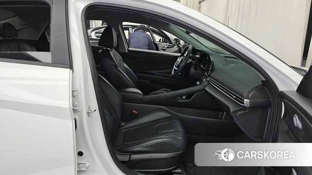 Hyundai Avante (CN7) 2023 Белый из Кореи, фото 2