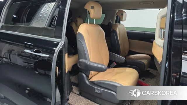 Kia Carnival 4th generation 2022 Черный из Кореи, фото 2