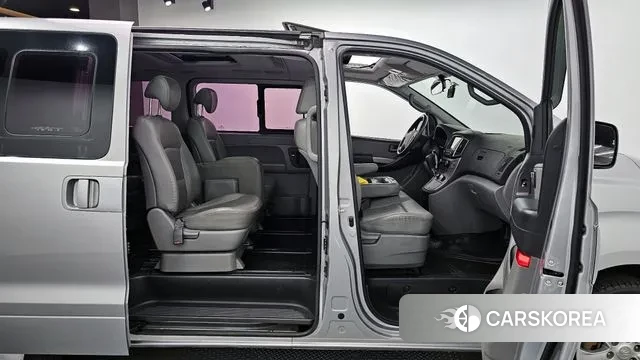 Hyundai The New Grand Starex 2018 Серебряный из Кореи, фото 2