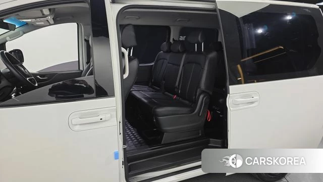 Hyundai Staria 2022 Белый из Кореи, фото 2