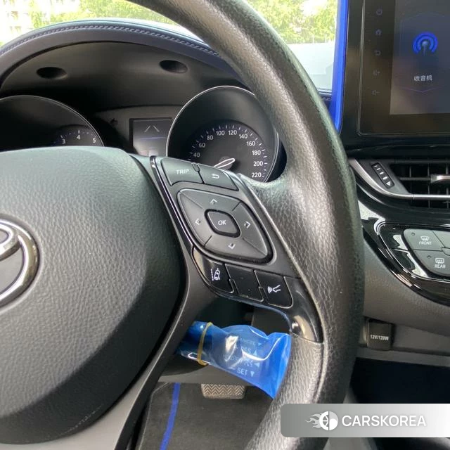 Toyota C-HR 2022 Белый из Китая, фото 2