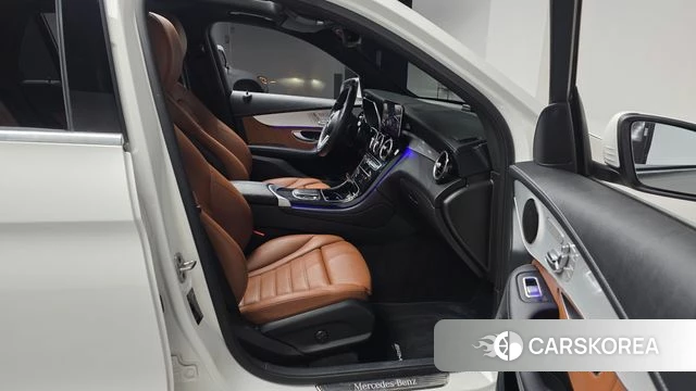 Mercedes-Benz GLC-Class X253 2022 Белый из Кореи, фото 2
